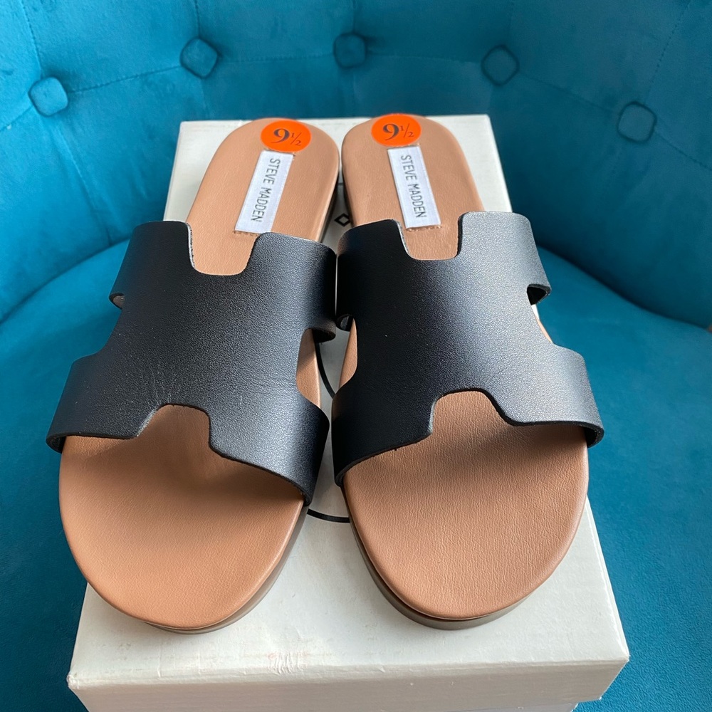 Leather Steve Madden slides! Never worn! Tags attached.